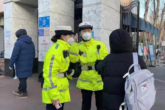 護航“研”考，濟南交警一直在路上！
